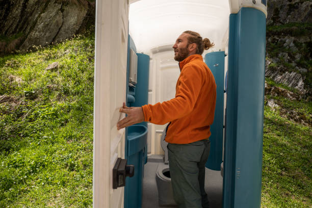 Best Restroom trailer rental cost  in Bloomington, CA