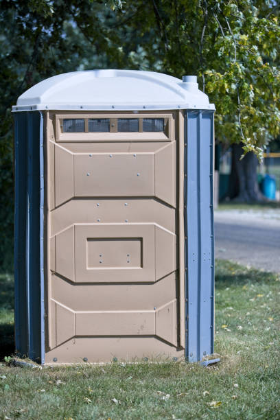 Best Porta potty delivery and setup  in Bloomington, CA